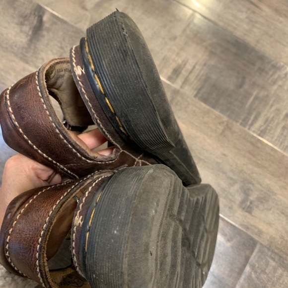 Doc Sandals - Picture 3 of 4